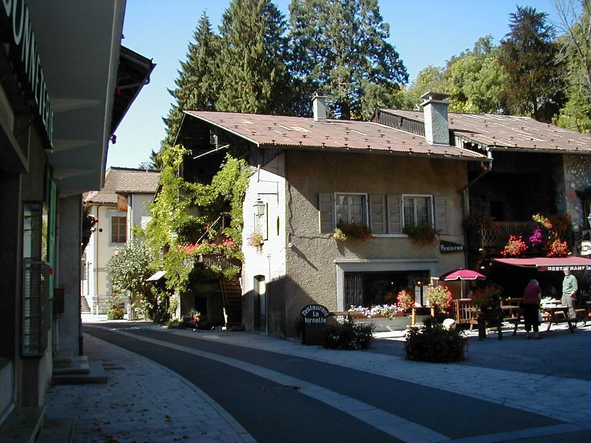 Apartment 2 Bedroom 50m2 Modern And Well Equipt *
